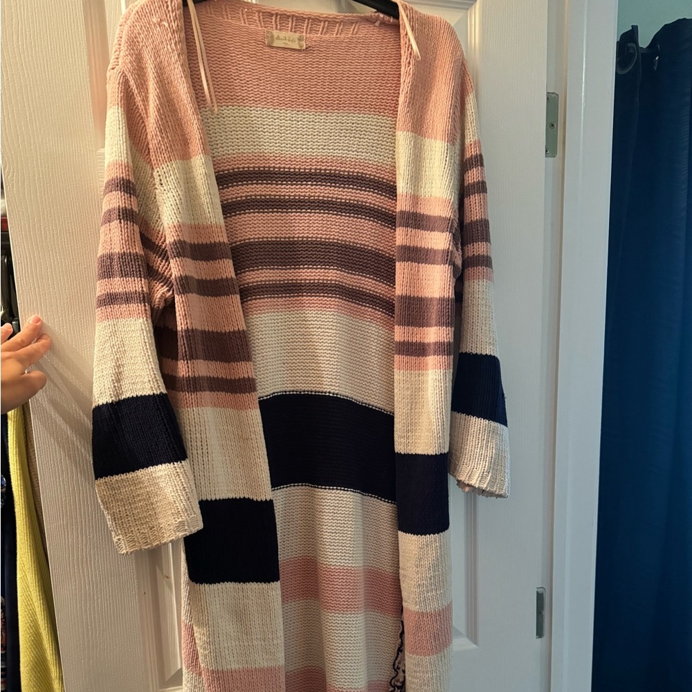 Beautiful Altar’d State Sweater Duster